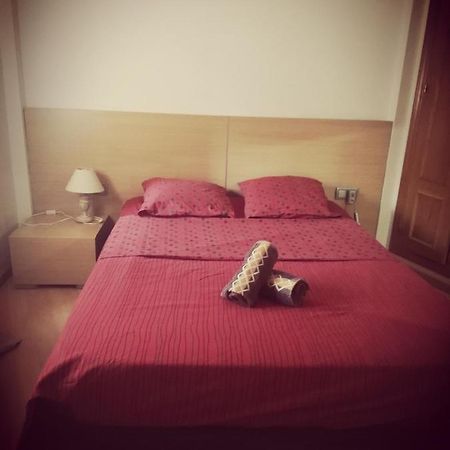 Апартаменты Apart Figueres Фигерас Экстерьер фото